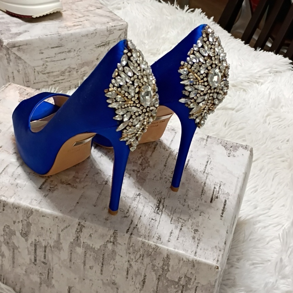 Badgley Mischka Kiarra Saphire Blue Satin Crystal-Back Peep-Toe Heels 9.5M - Picture 6 of 16
